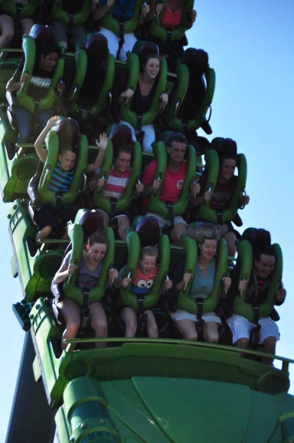 Diversão nas montanhas-russas do parque da Universal, em Orlando, na Flórida - Estados Unidos